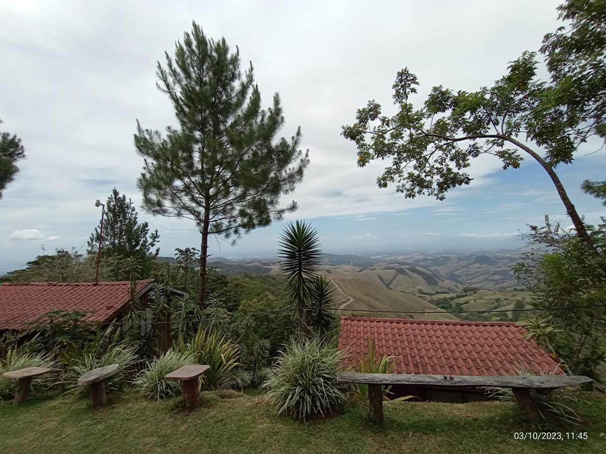 Cabañas Don Camilo Albergue de Montaña Cabecera de Canas Exterior foto